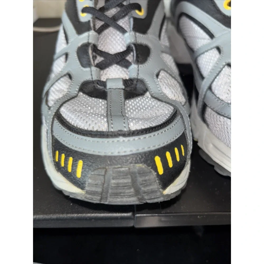 Vintage Fila All‎ Terrain Sneakers Hiking Trails Sz 9 Yellow Highlights (3843)
